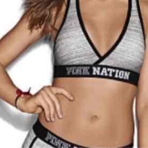 PINK Victoria’s Secret Sports Bra size small Unpadded. Excellent condition